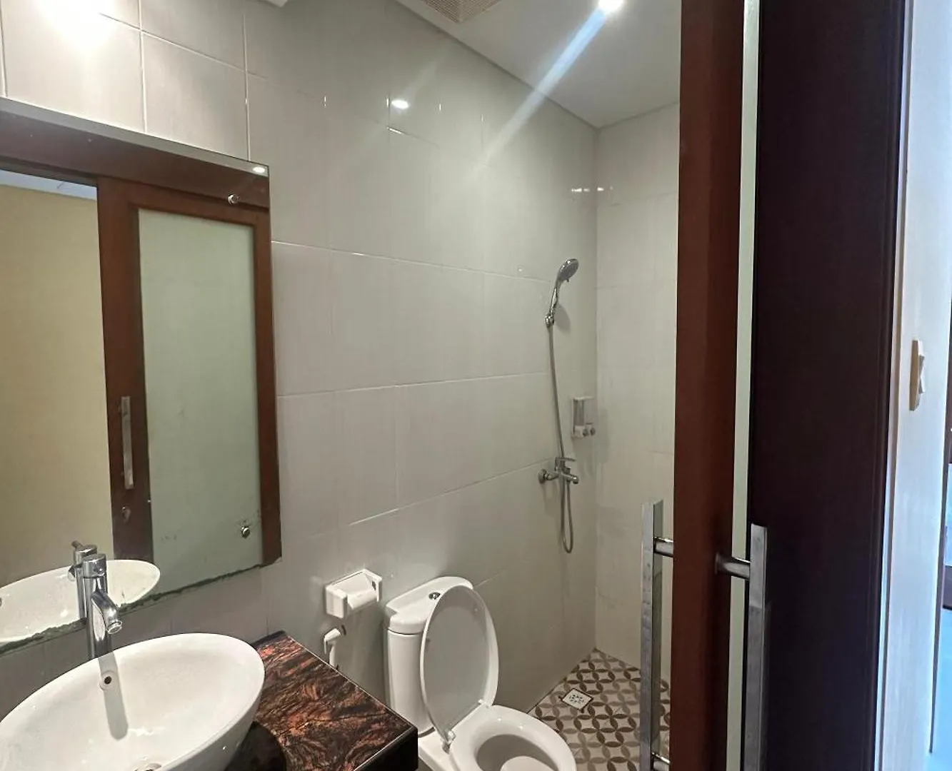 Hotel Gora Beach Inn Kuta